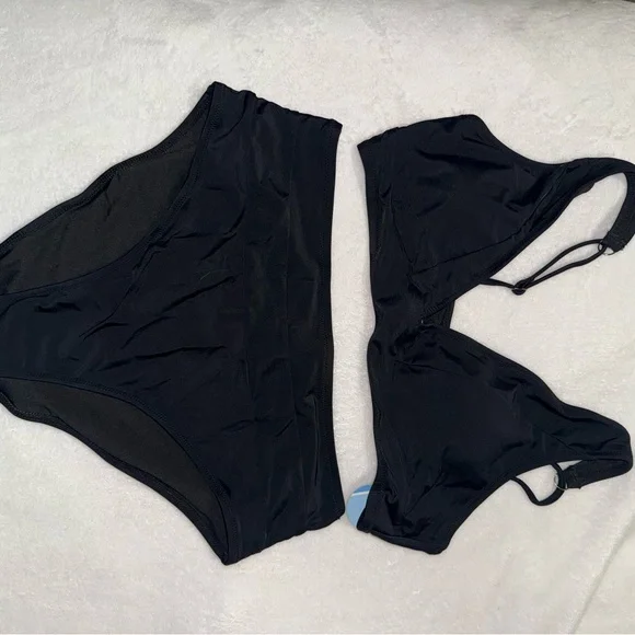 Black two piece swimsuit. High wasted - Picture 3 of 3
